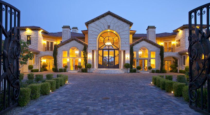 Single Family in Tampa, FL